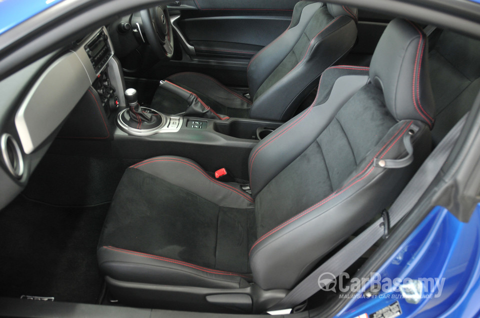 Subaru BRZ ZC6 (2013) Interior
