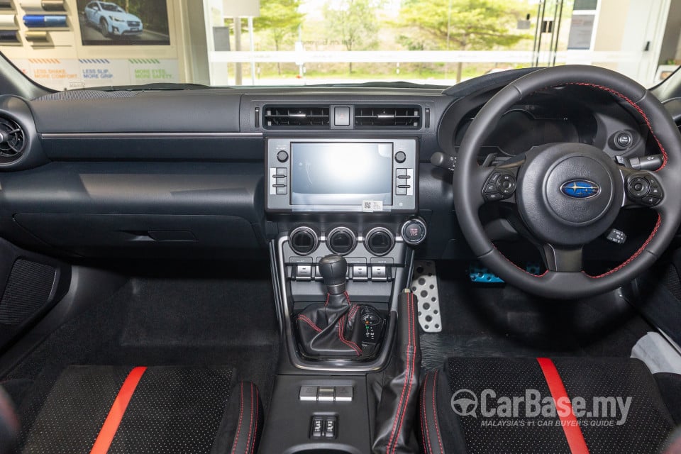 Subaru BRZ ZD8 (2023) Interior
