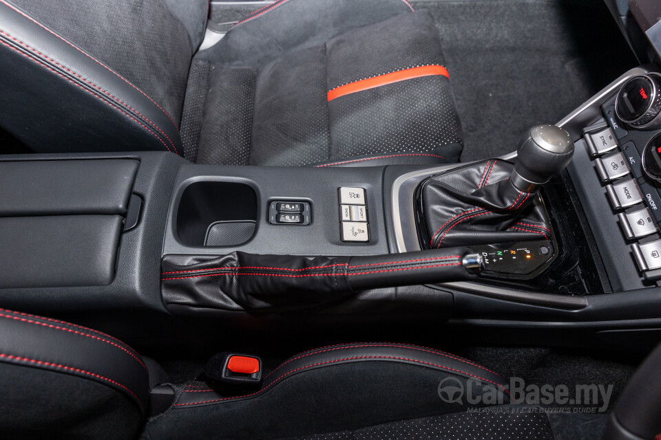 Subaru BRZ ZD8 (2023) Interior