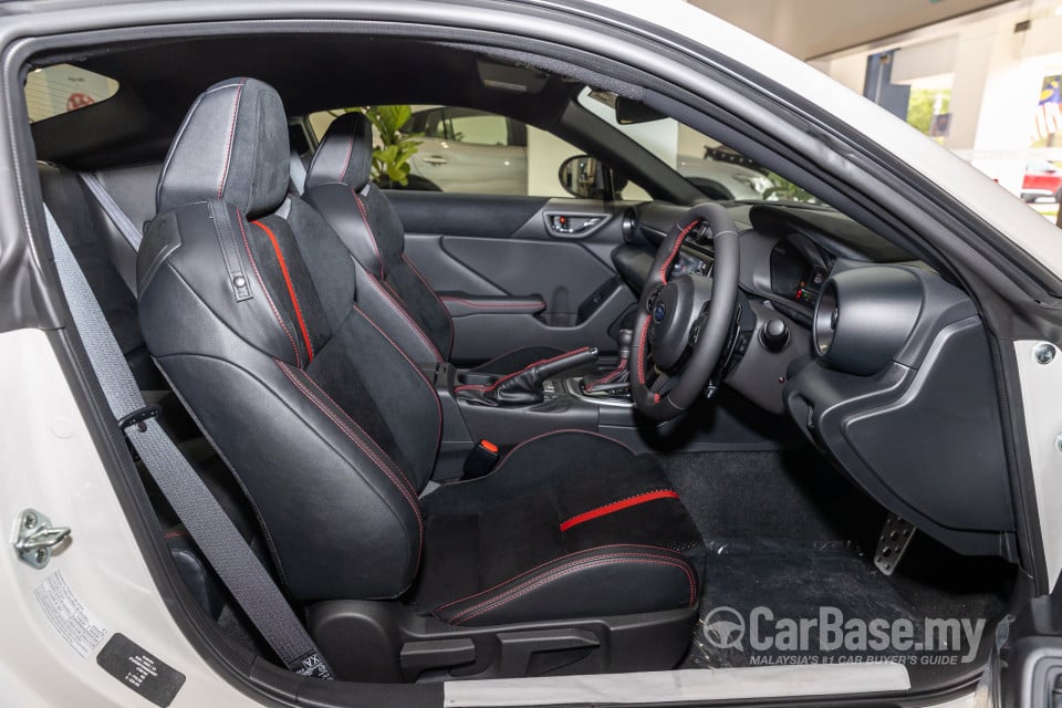 Subaru BRZ ZD8 (2023) Interior