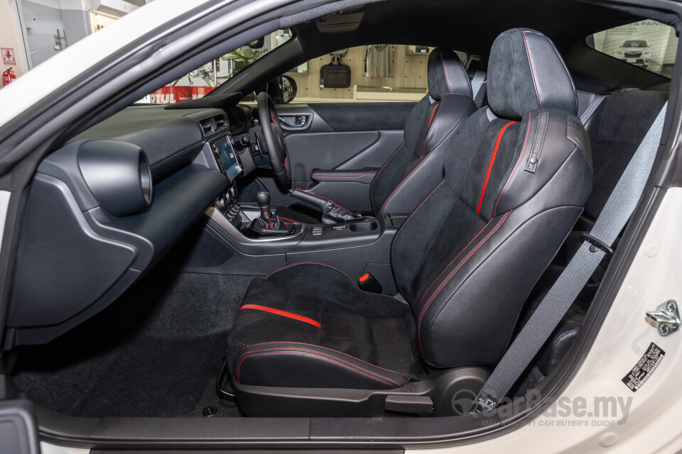 Subaru BRZ ZD8 (2023) Interior