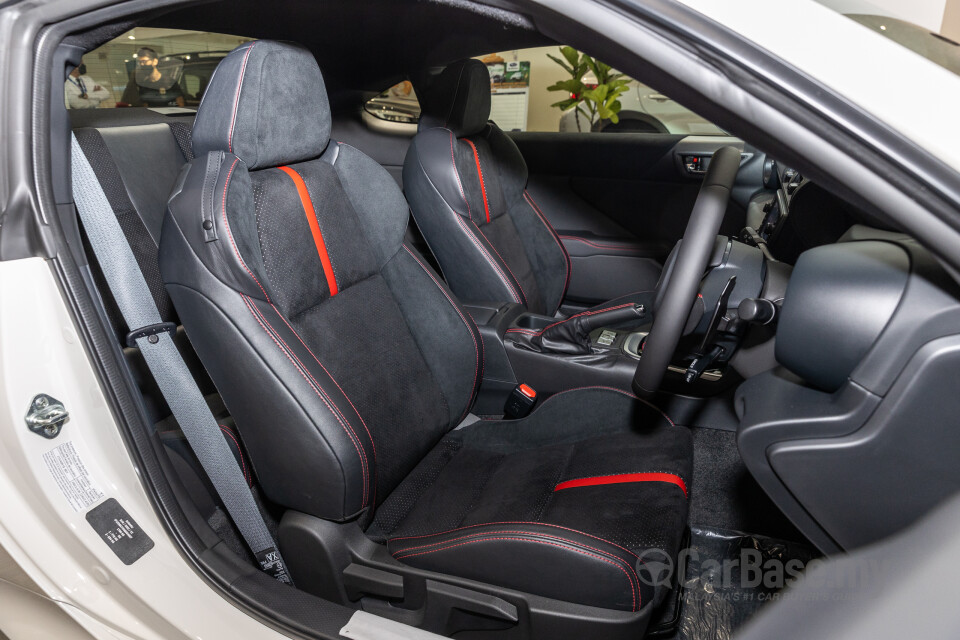 Subaru BRZ ZD8 (2023) Interior