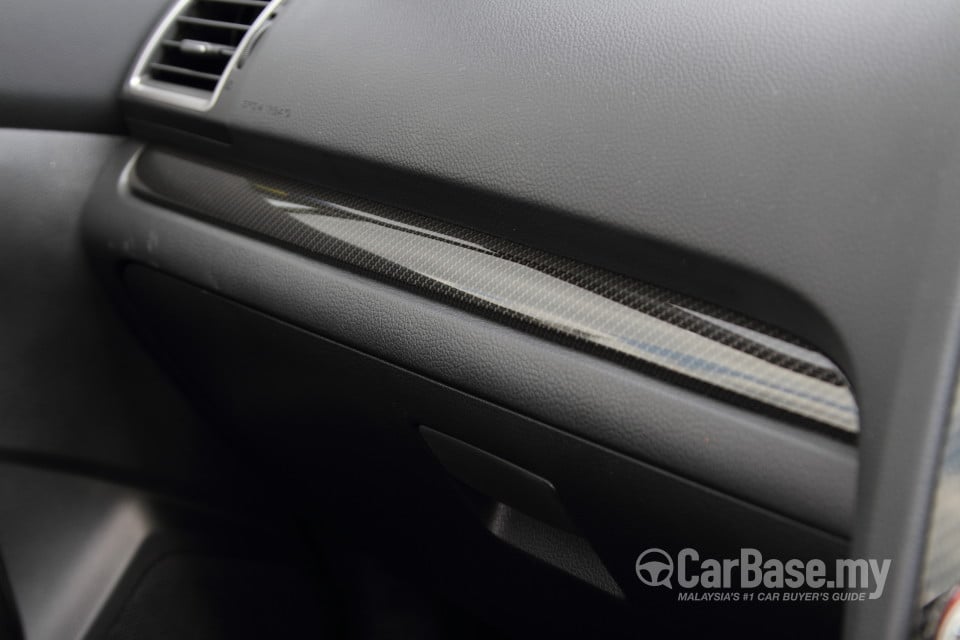 Subaru WRX GJ (2014) Interior