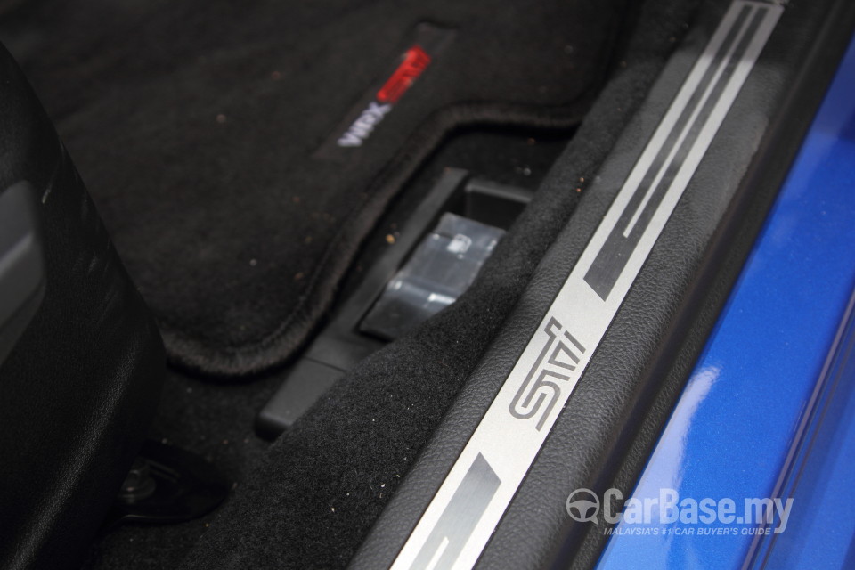 Subaru WRX GJ (2014) Interior
