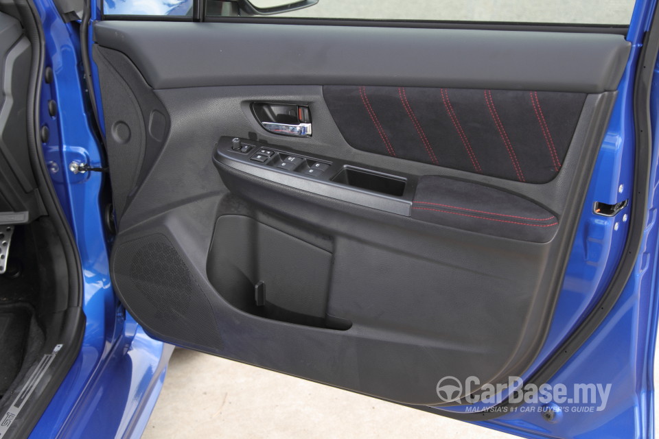 Subaru WRX GJ (2014) Interior