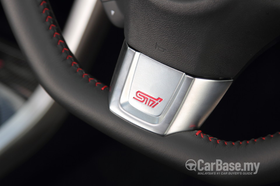 Subaru WRX GJ (2014) Interior