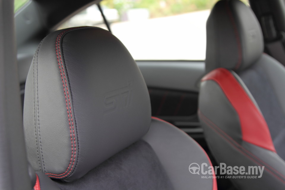 Subaru WRX GJ (2014) Interior