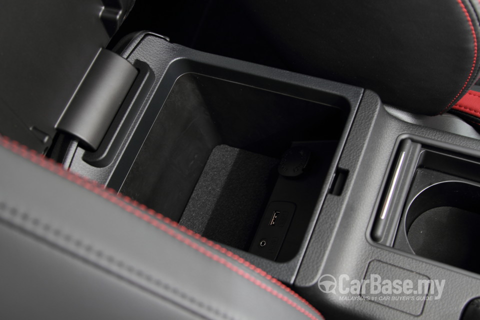 Subaru WRX GJ (2014) Interior