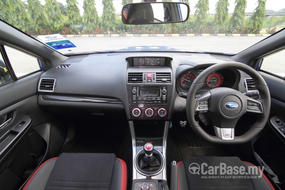Subaru WRX GJ (2014) Interior