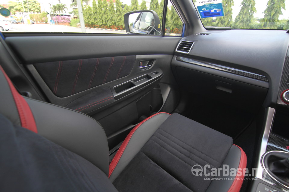 Subaru WRX GJ (2014) Interior