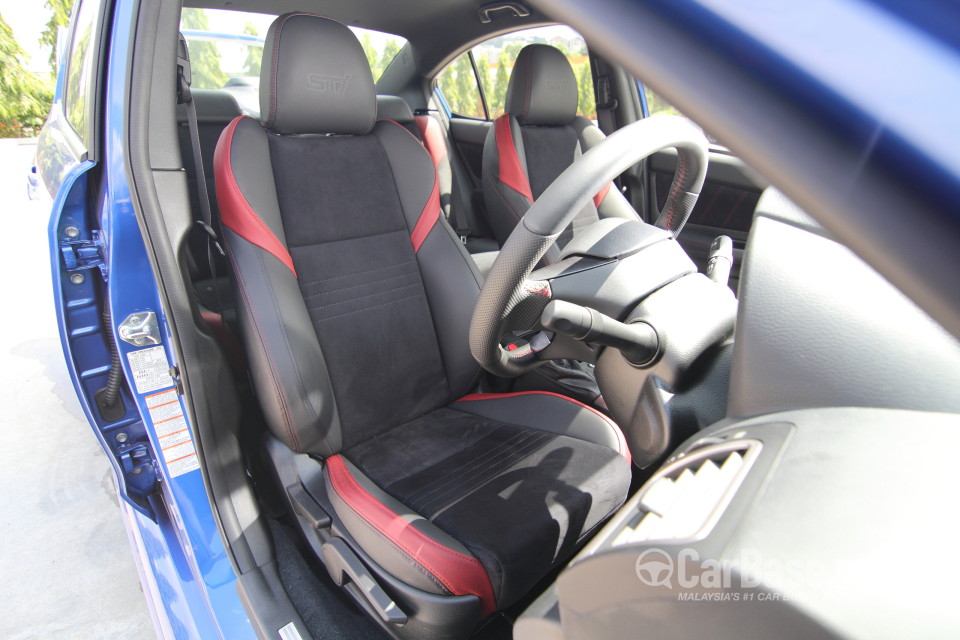 Subaru WRX GJ (2014) Interior
