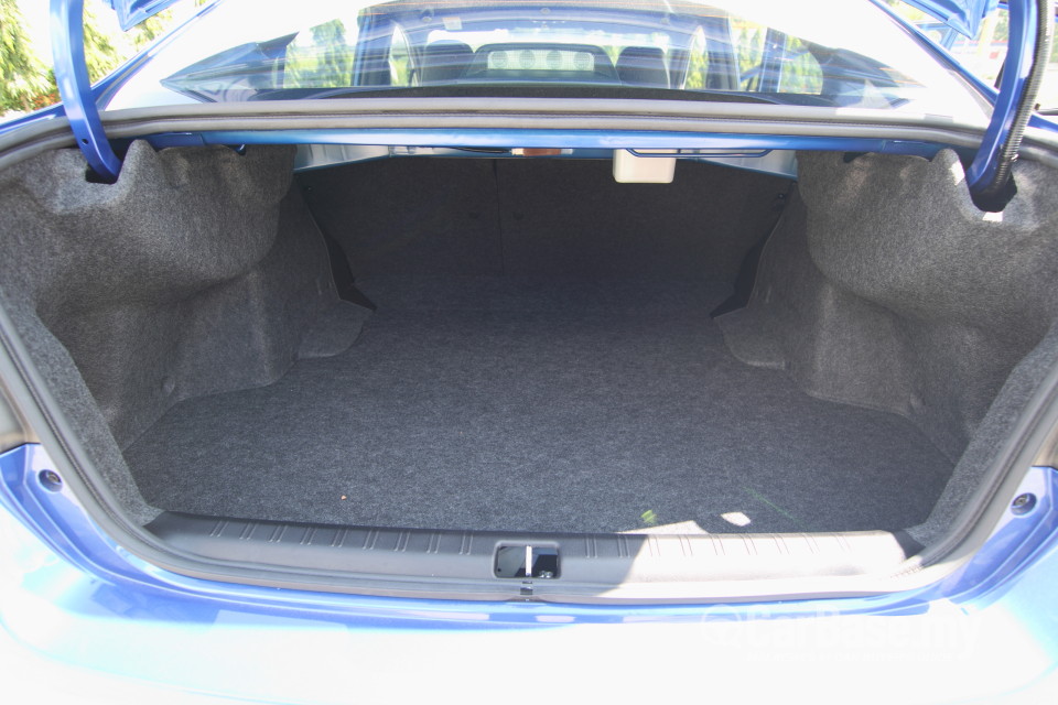 Subaru WRX GJ (2014) Interior