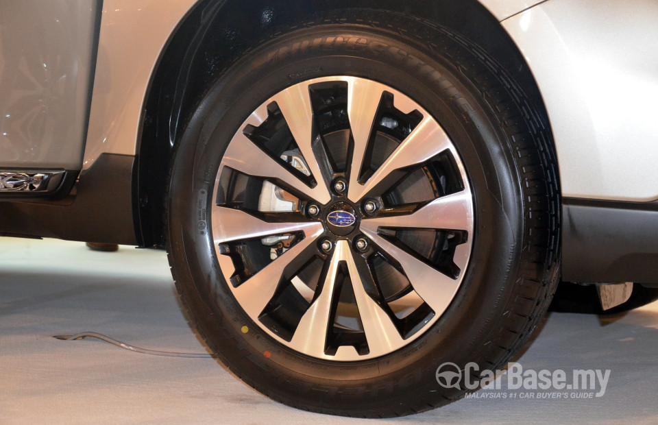 Subaru Outback BN (2015) Exterior