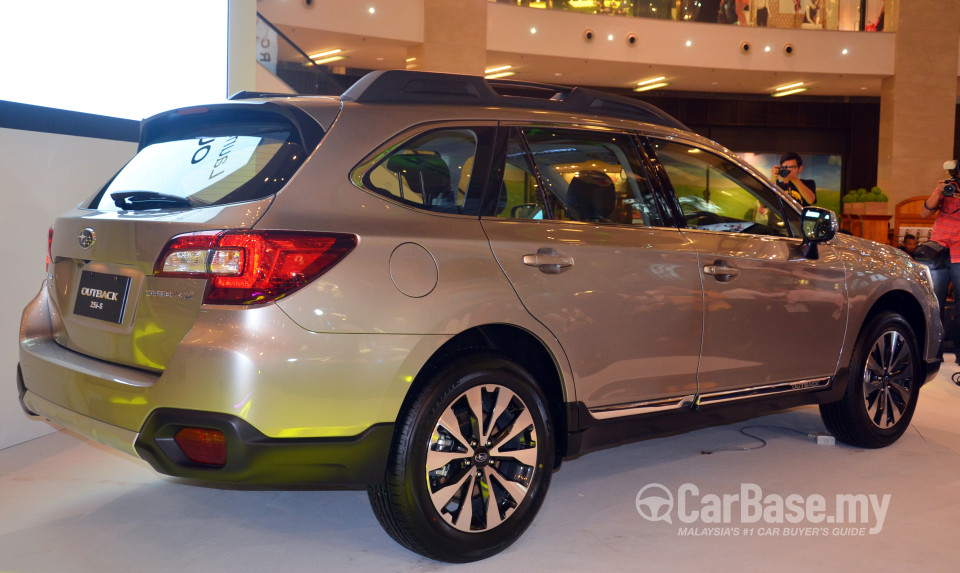 Subaru Outback BN (2015) Exterior