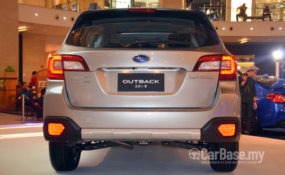 Subaru Outback BN (2015) Exterior