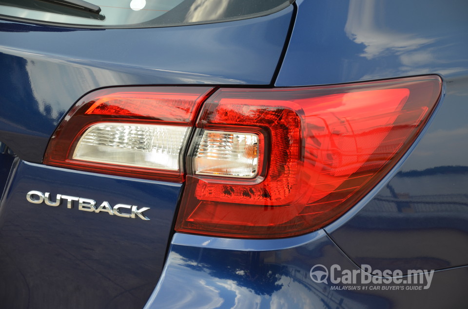 Subaru Outback BN (2015) Exterior