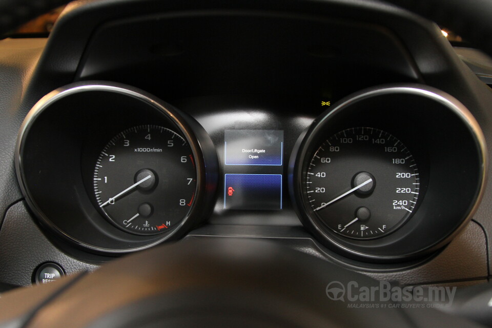 Proton Exora Mk1 RC (2019) Interior