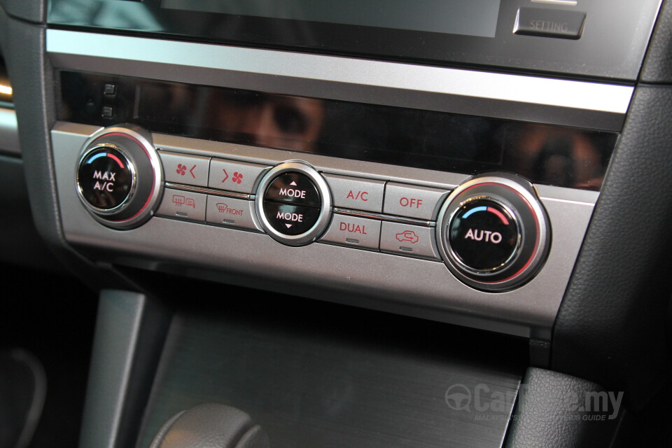 Nissan Navara D23 Facelift (2021) Interior