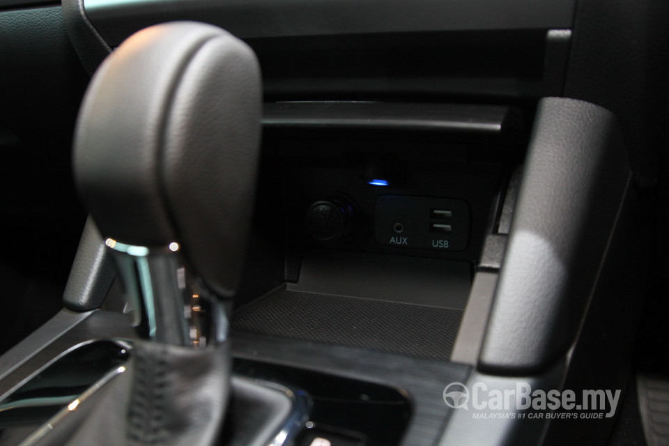 Subaru Outback BN (2015) Interior