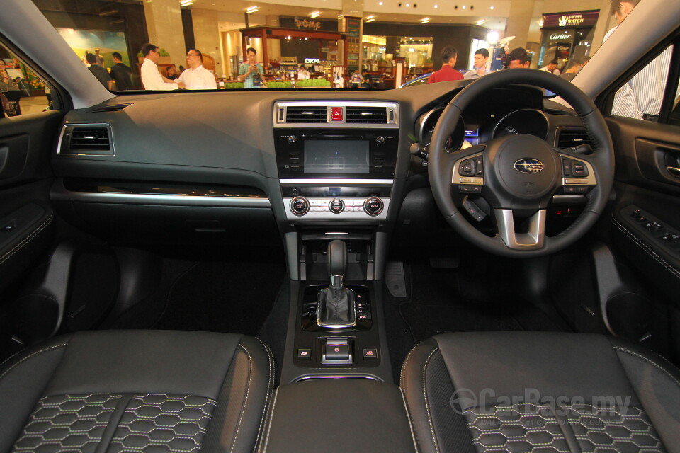 Nissan Navara D23 Facelift (2021) Interior