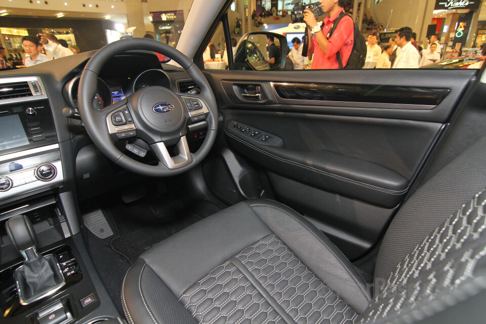 BMW i4 G26 (2022) Interior