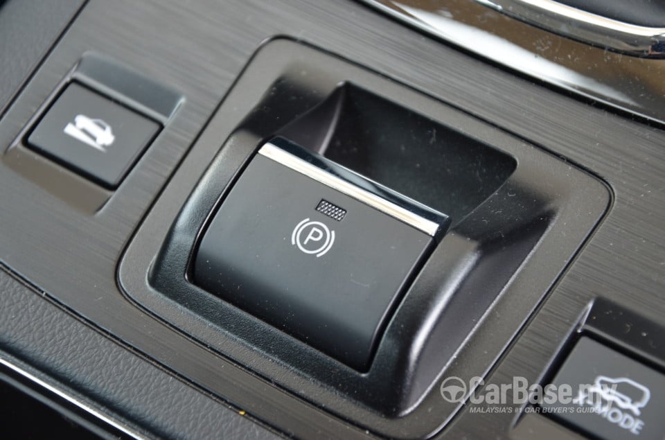 Subaru Outback BN (2015) Interior