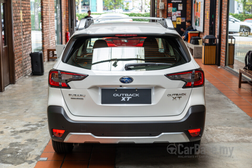 Subaru Outback BT (2024) Exterior