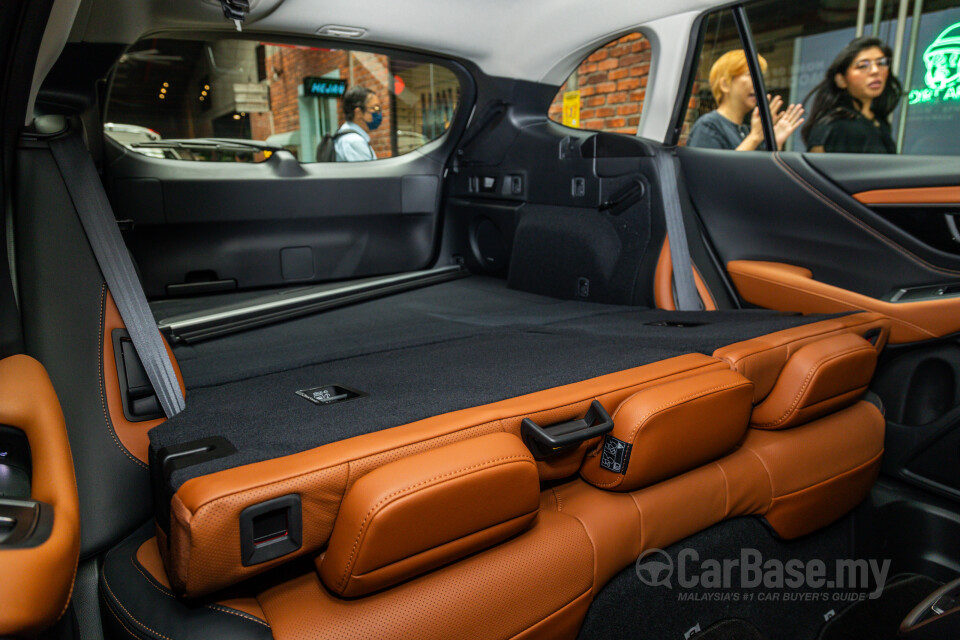 Subaru Outback BT (2024) Interior