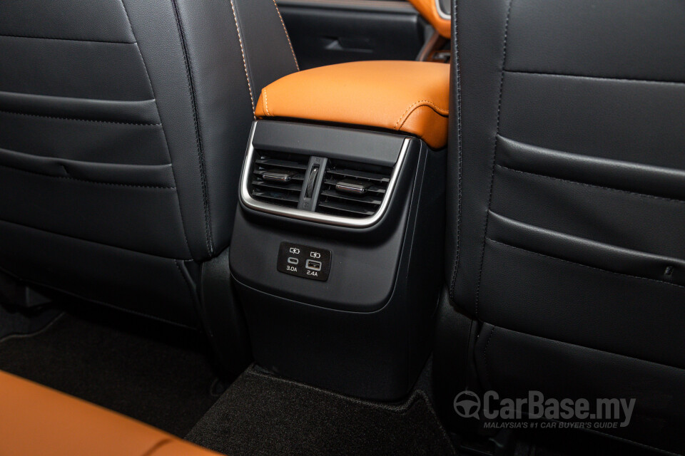 Subaru Outback BT (2024) Interior