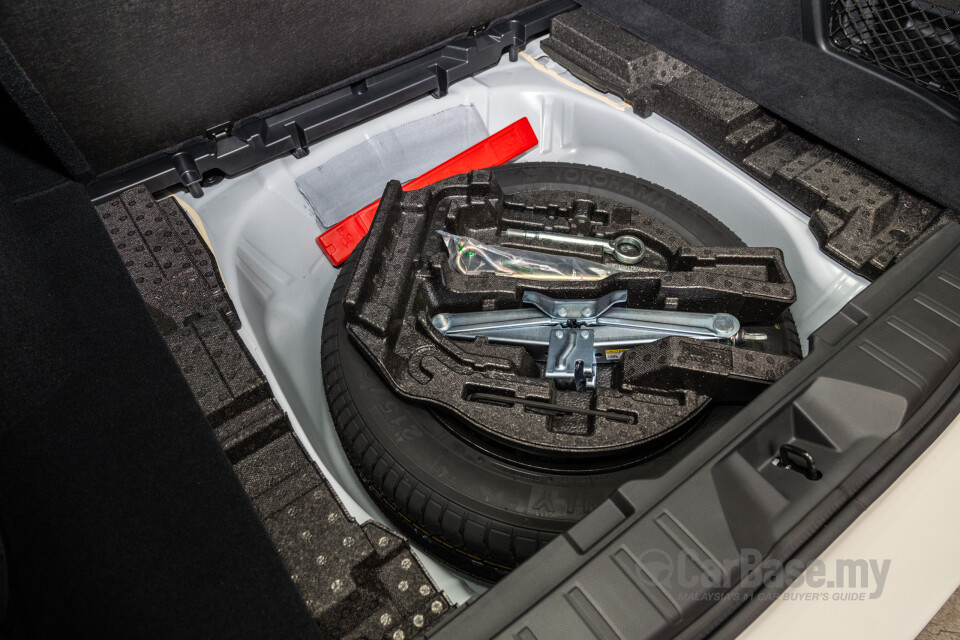 Subaru Outback BT (2024) Interior