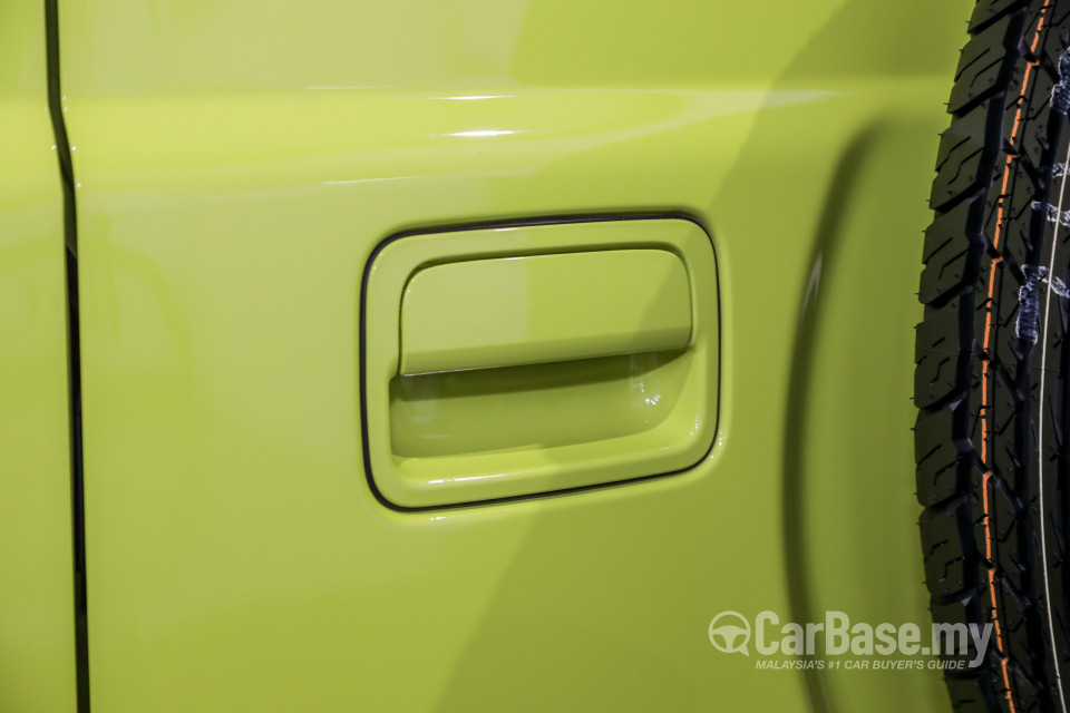 Suzuki Jimny JB74 (2021) Exterior