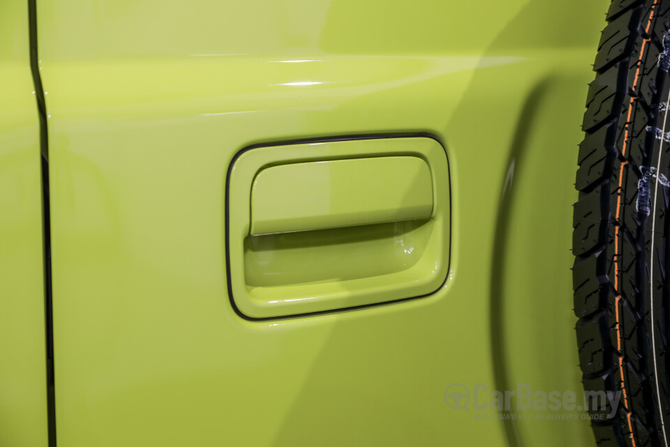 Suzuki Jimny JB74 (2021) Exterior