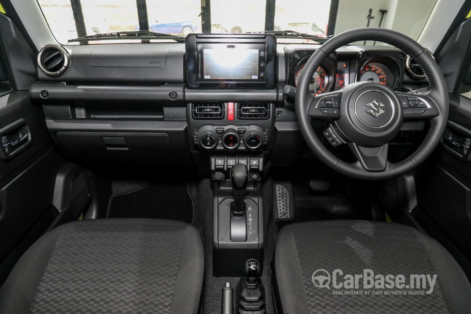 Suzuki Jimny JB74 (2021) Interior