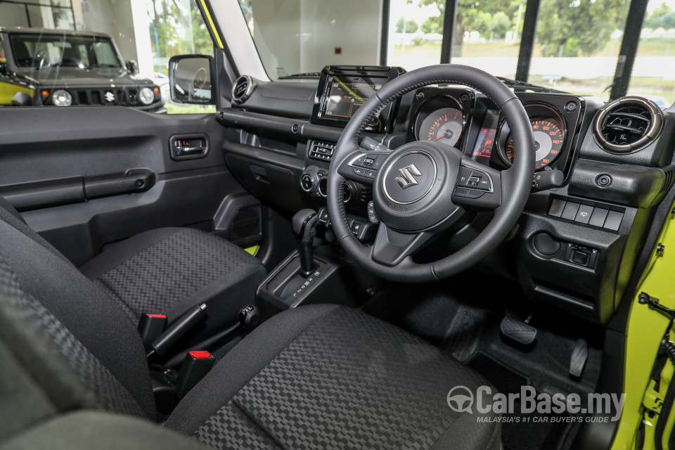 Suzuki Jimny JB74 (2021) Interior