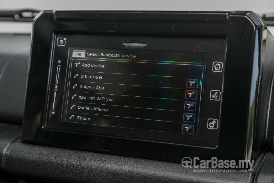 Suzuki Jimny JB74 (2021) Interior