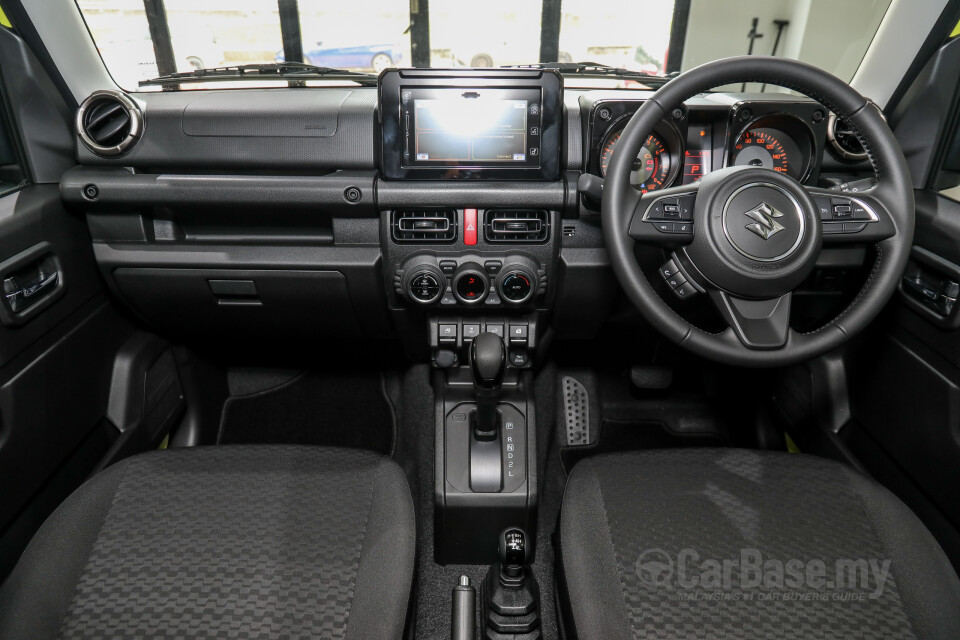 Suzuki Jimny JB74 (2021) Interior