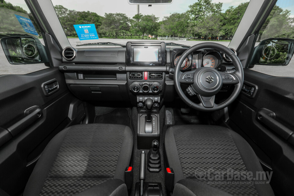 Suzuki Jimny JB74 (2021) Interior