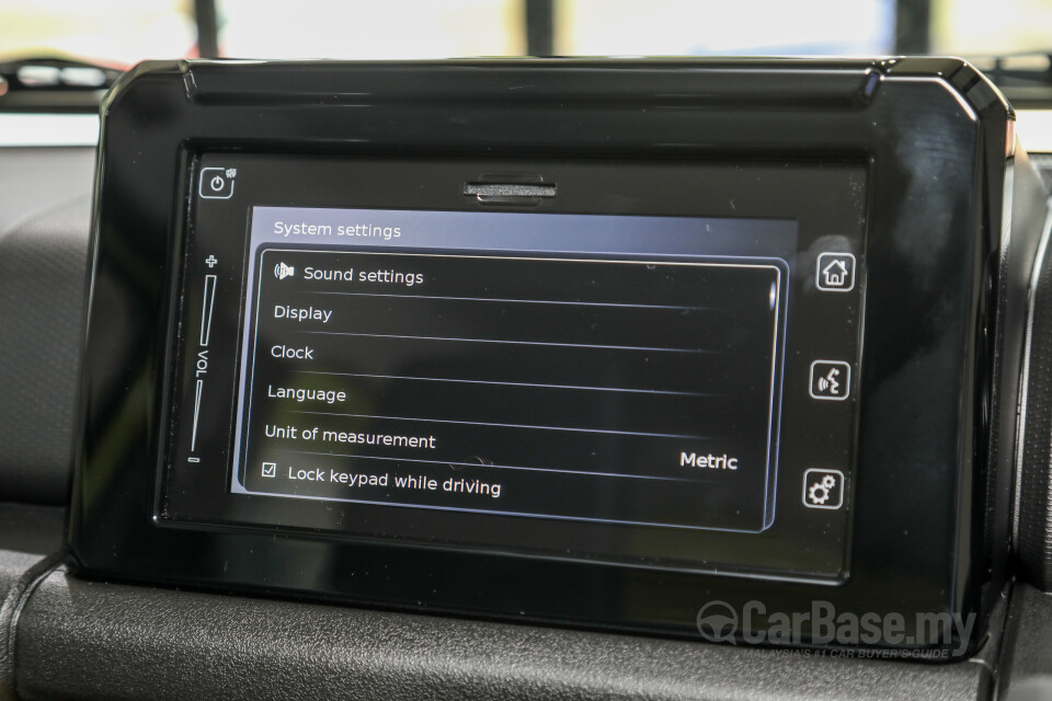 Suzuki Jimny JB74 (2021) Interior
