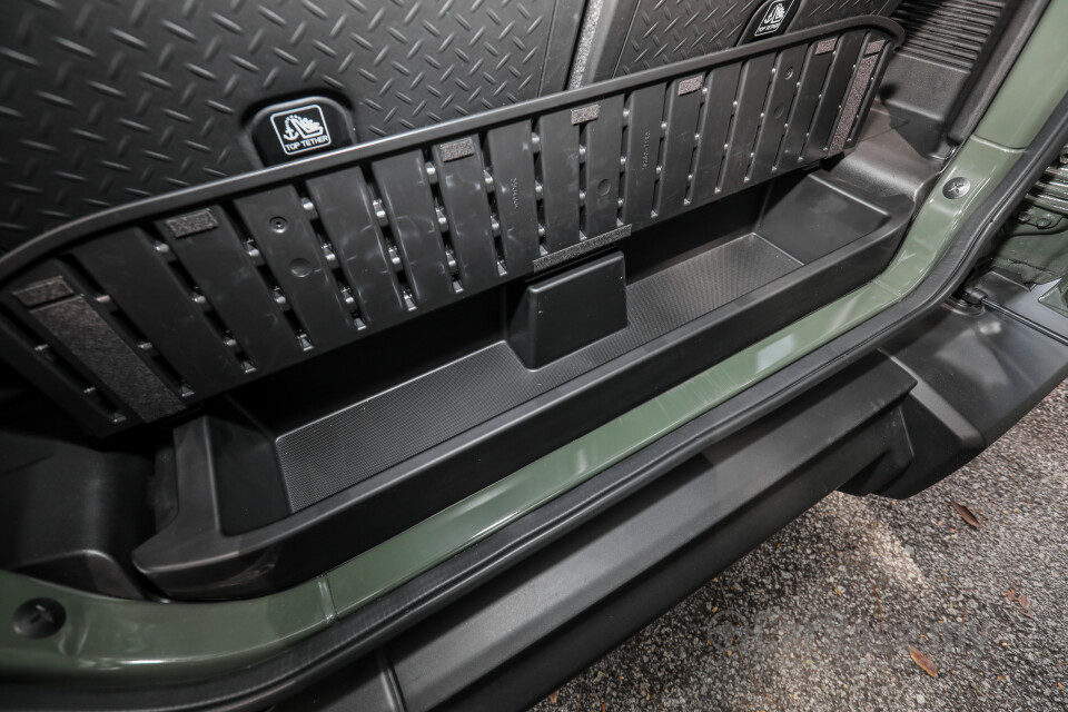 Suzuki Jimny JB74 (2021) Interior