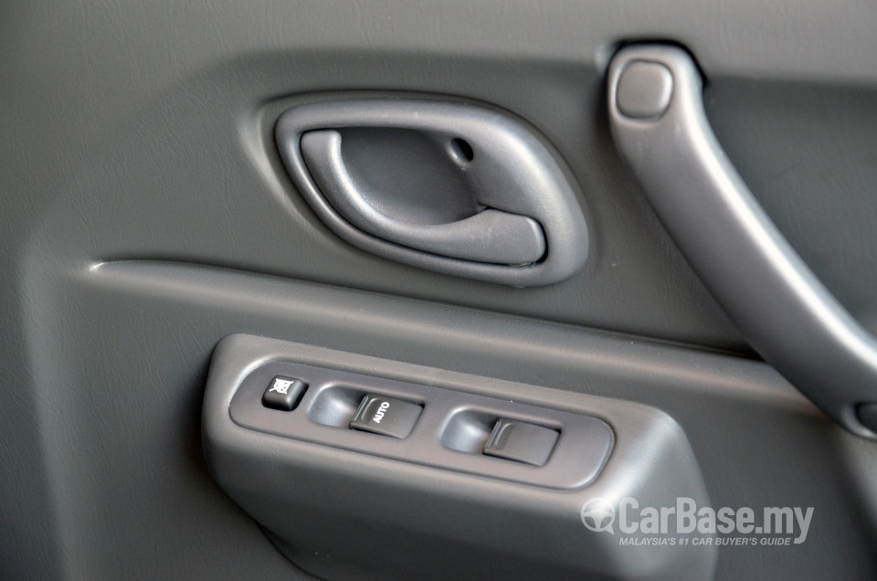 Suzuki Jimny JB43 (2013) Interior