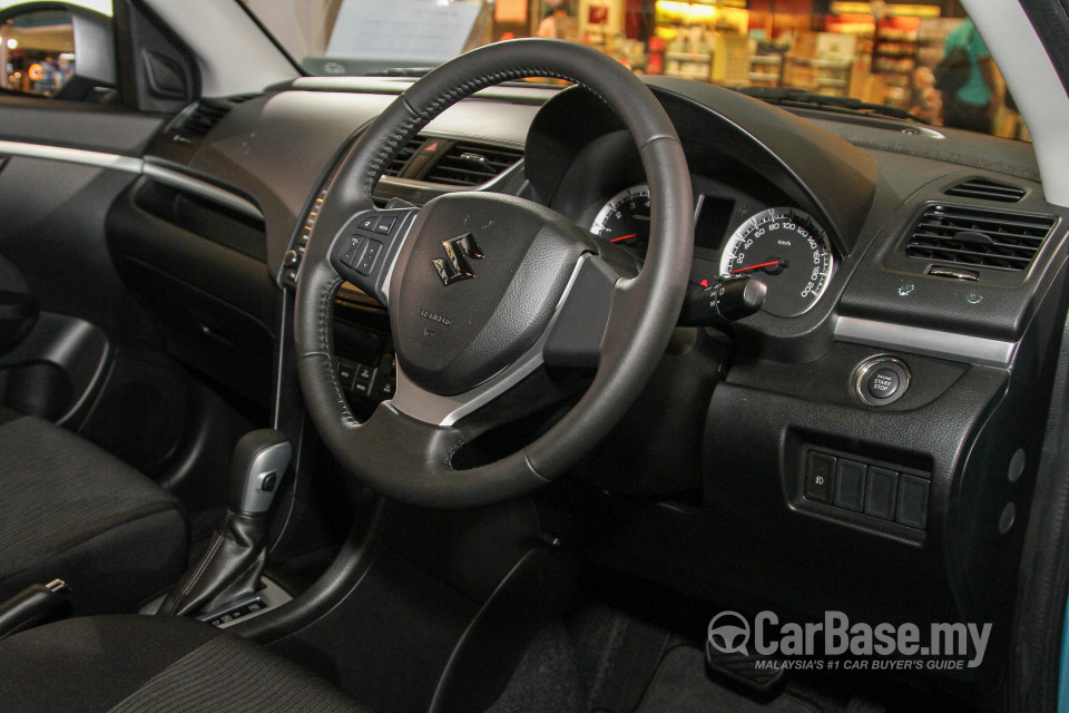 Suzuki Swift Mk3 Facelift (2015) Interior