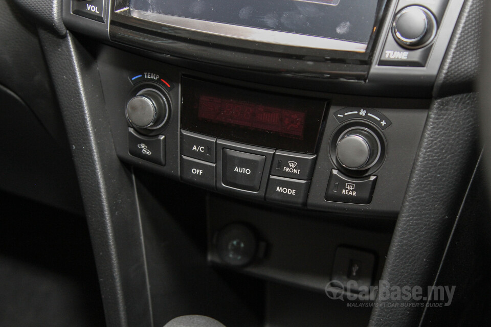 Lexus LS XF50 (2018) Interior