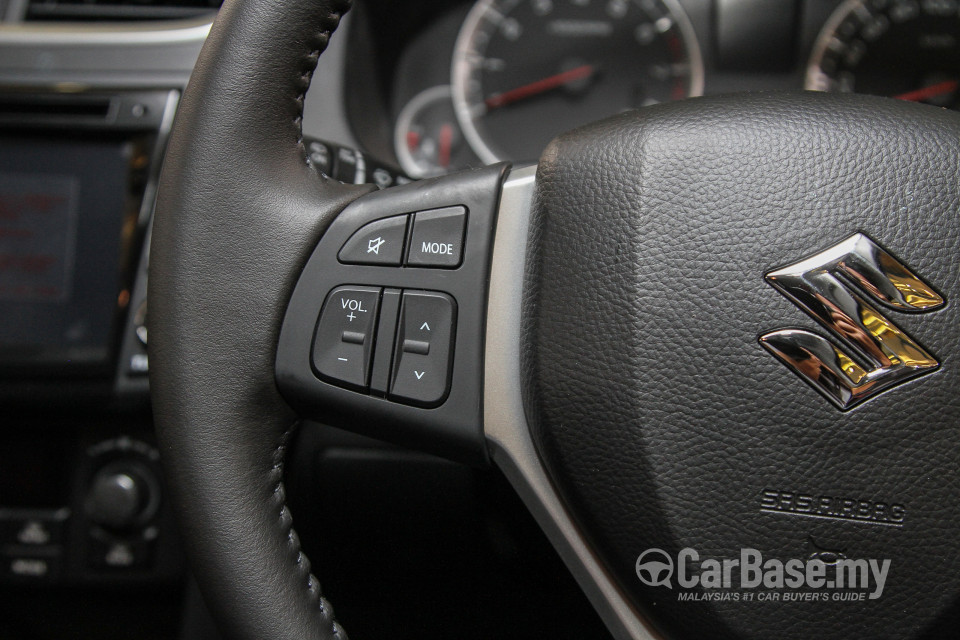 Suzuki Swift Mk3 Facelift (2015) Interior