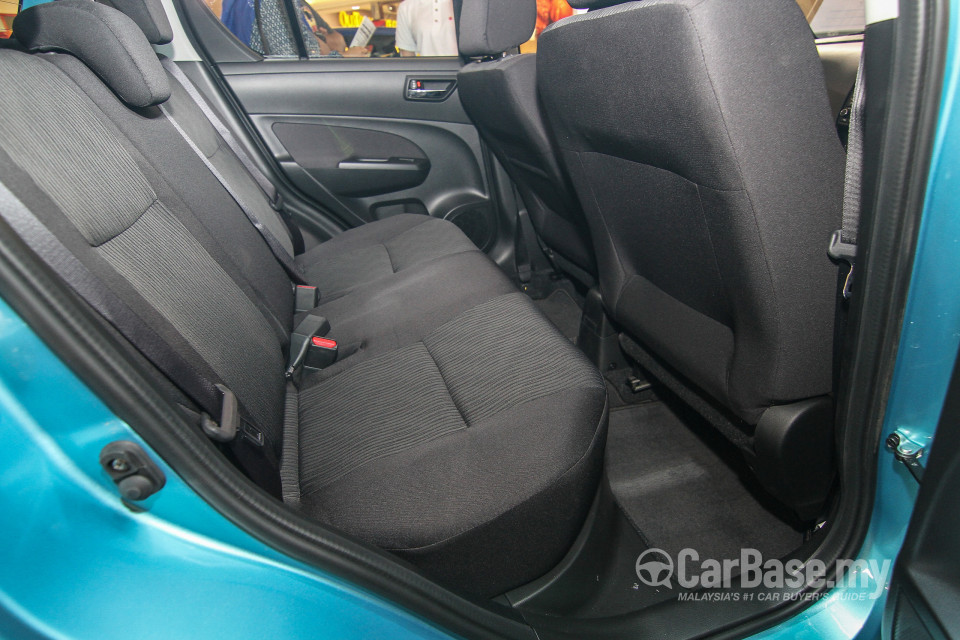 Suzuki Swift Mk3 Facelift (2015) Interior