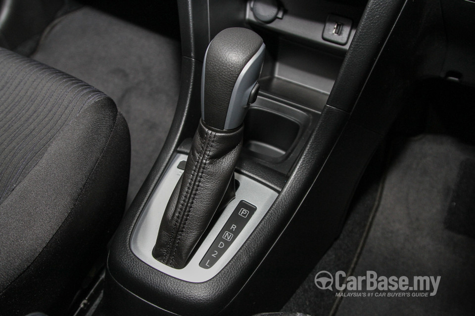 Suzuki Swift Mk3 Facelift (2015) Interior