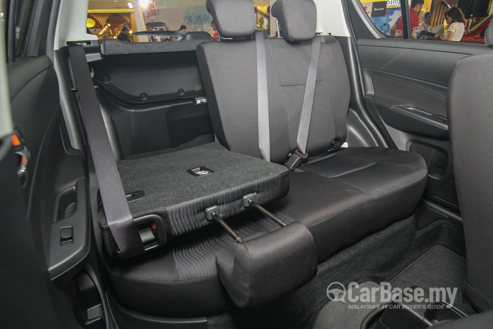 Suzuki Swift Mk3 Facelift (2015) Interior