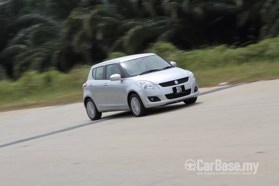 Suzuki Swift Mk3  (2013) Exterior