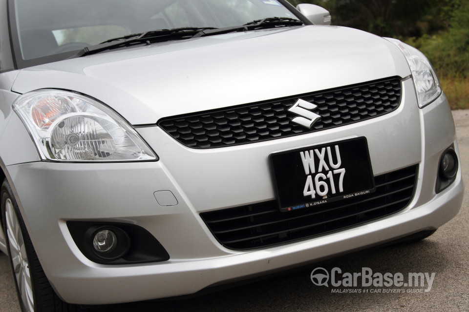 Suzuki Swift Mk3  (2013) Exterior