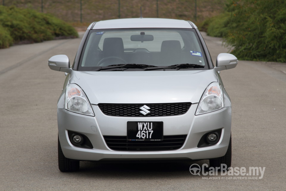 Suzuki Swift Mk3  (2013) Exterior