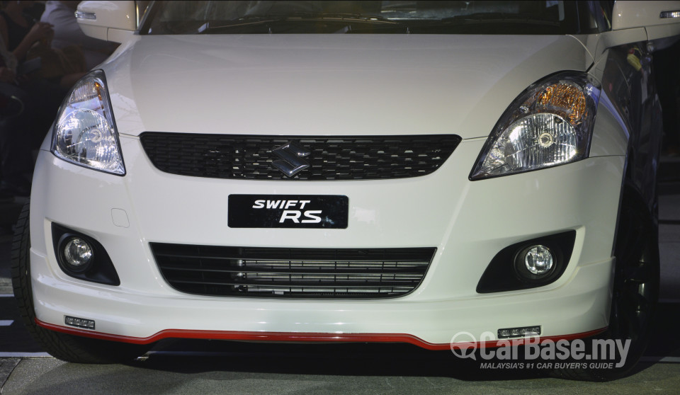 Suzuki Swift Mk3  (2013) Exterior
